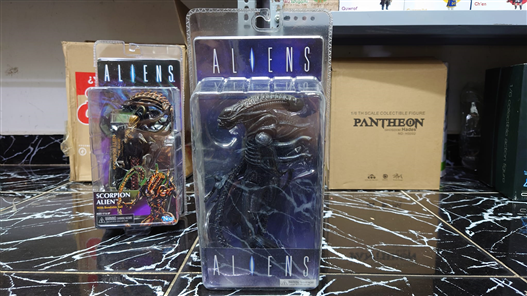 Mua bán NECA ALIENS XENOMORTH FAKE